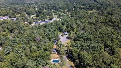 20 Country Club Lane Woodstock NY 12498
