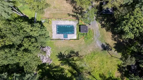 20 Country Club Lane Woodstock NY 12498