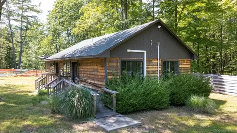 20 Country Club Lane Woodstock NY 12498