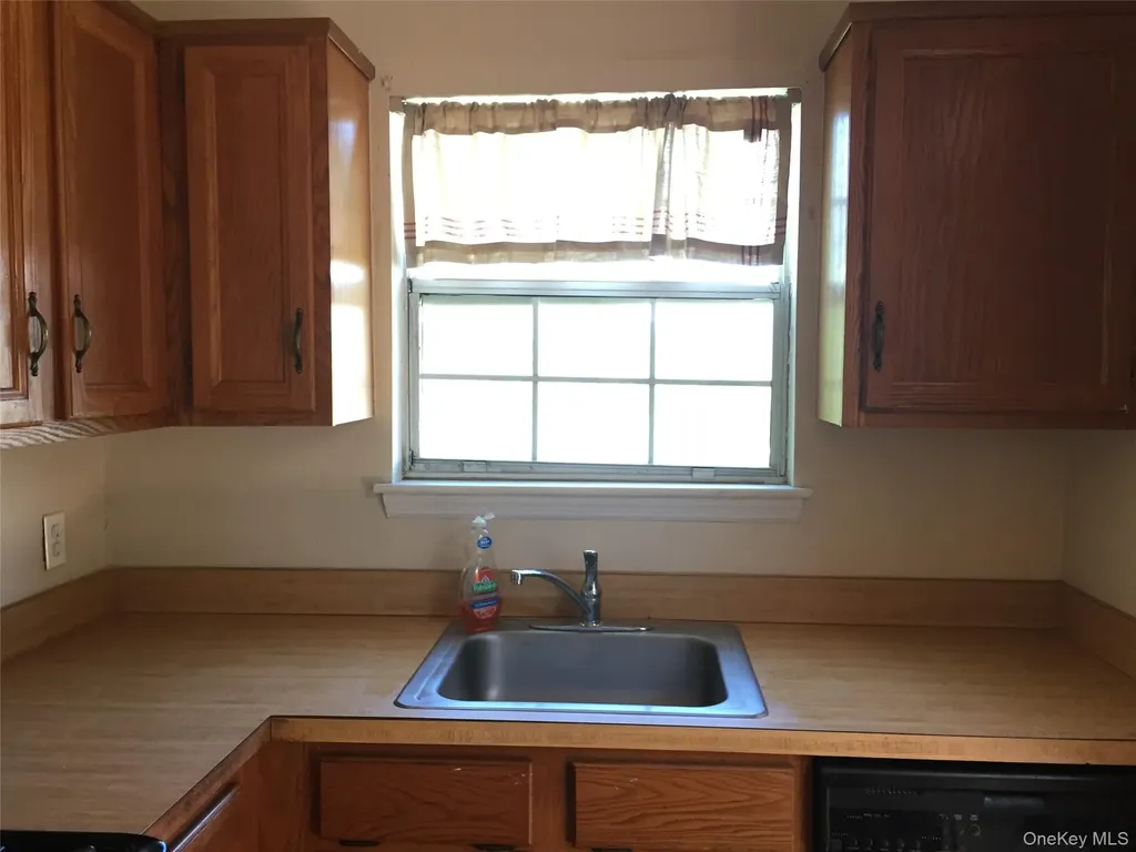 2 Lexington Hill Harriman NY 10926