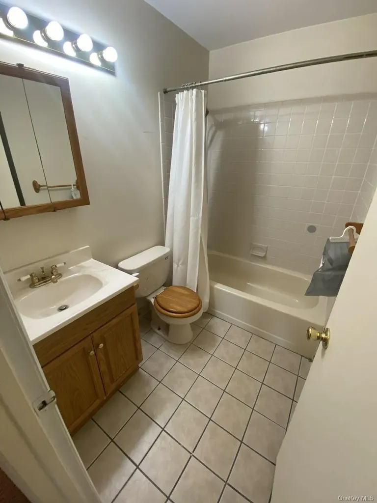 2 Lexington Hill Harriman NY 10926