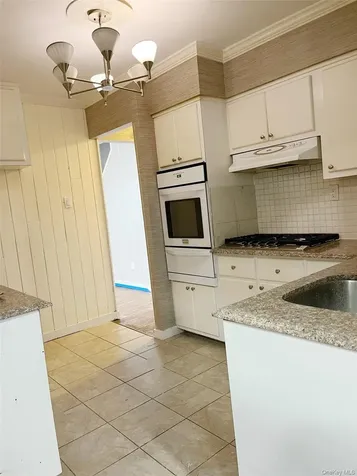 258 Steamboat Road Kings Point NY 11024