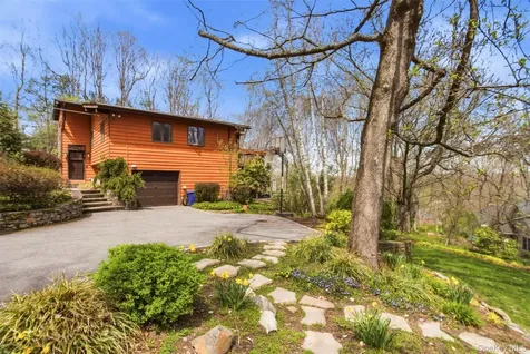 67 Entrance Way Purdys NY 10578