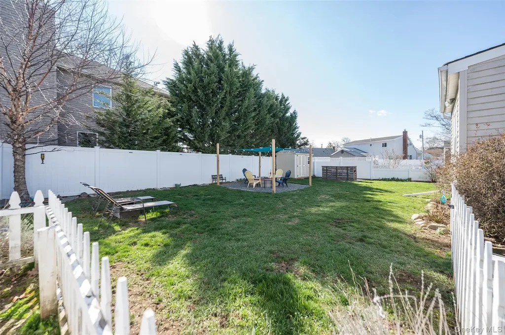 2941 Harvey Avenue Oceanside NY 11572