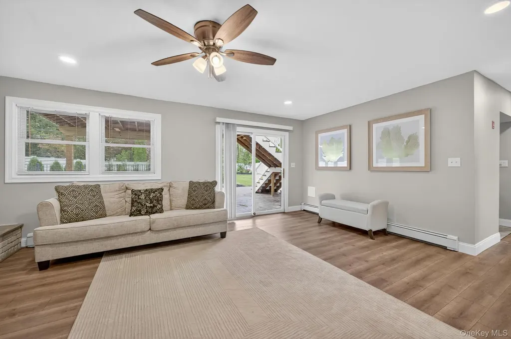 12 Farmstead Road Commack NY 11725