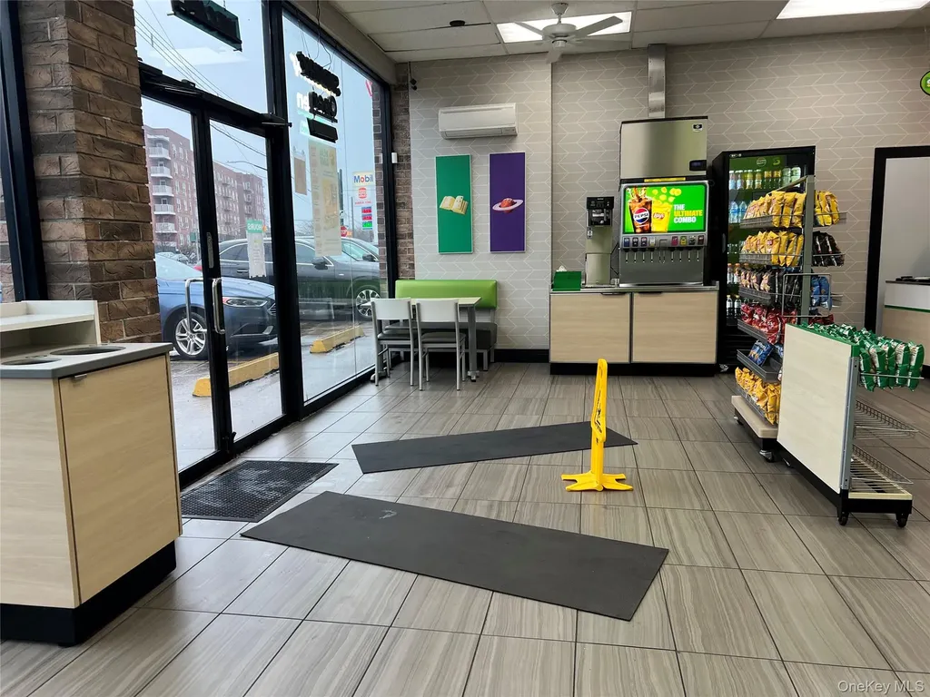 3102 U Avenue Brooklyn NY 11229