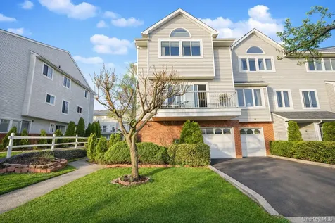 109 Indale Avenue Staten Island NY 10309