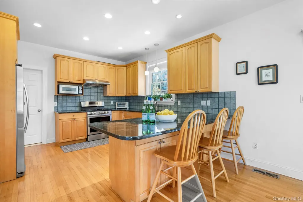 218 Seventh Avenue Pelham NY 10803