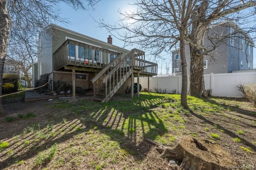 3468 4th Street Oceanside NY 11572
