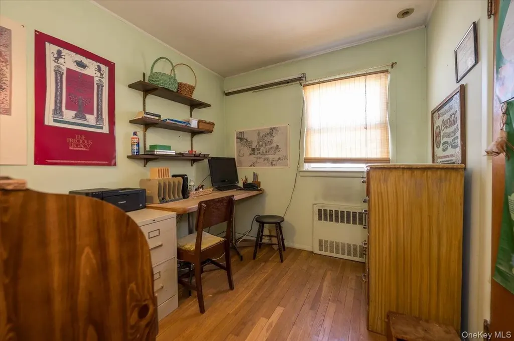 3468 4th Street Oceanside NY 11572