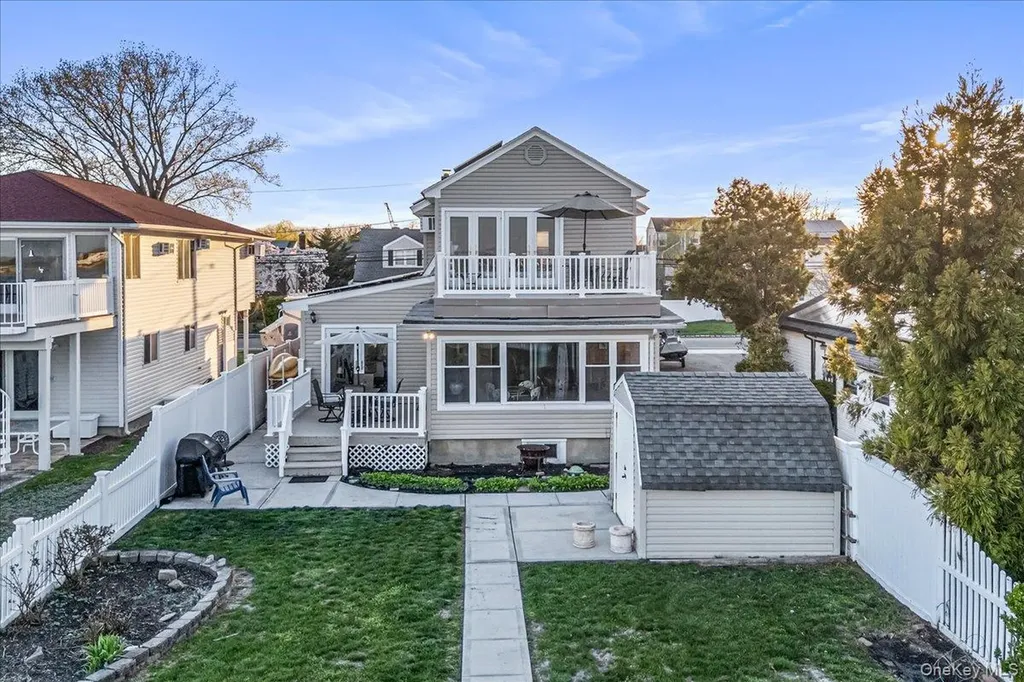 3451 Bay Front Baldwin NY 11510