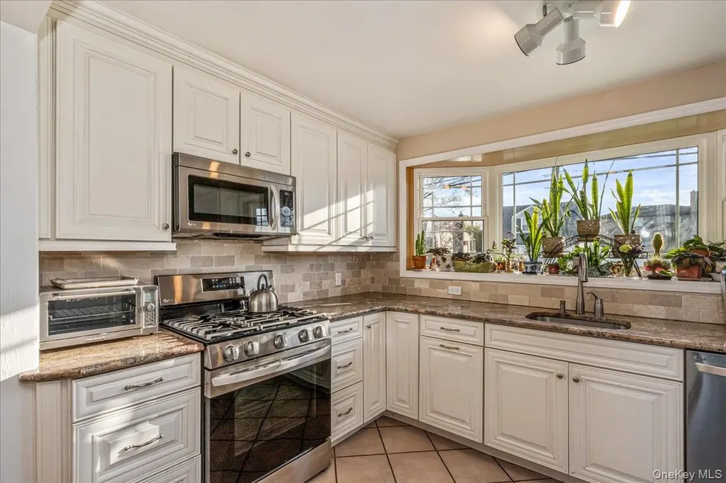 3451 Bay Front Baldwin NY 11510