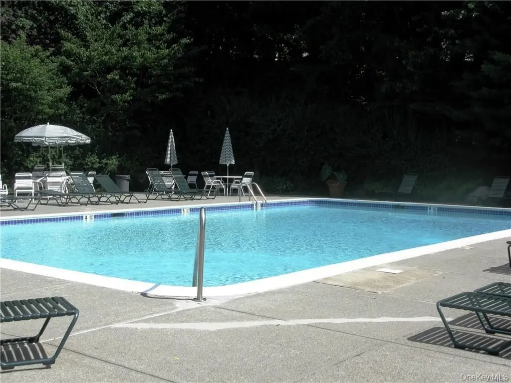 1403 Pondcrest Lane White Plains NY 10607
