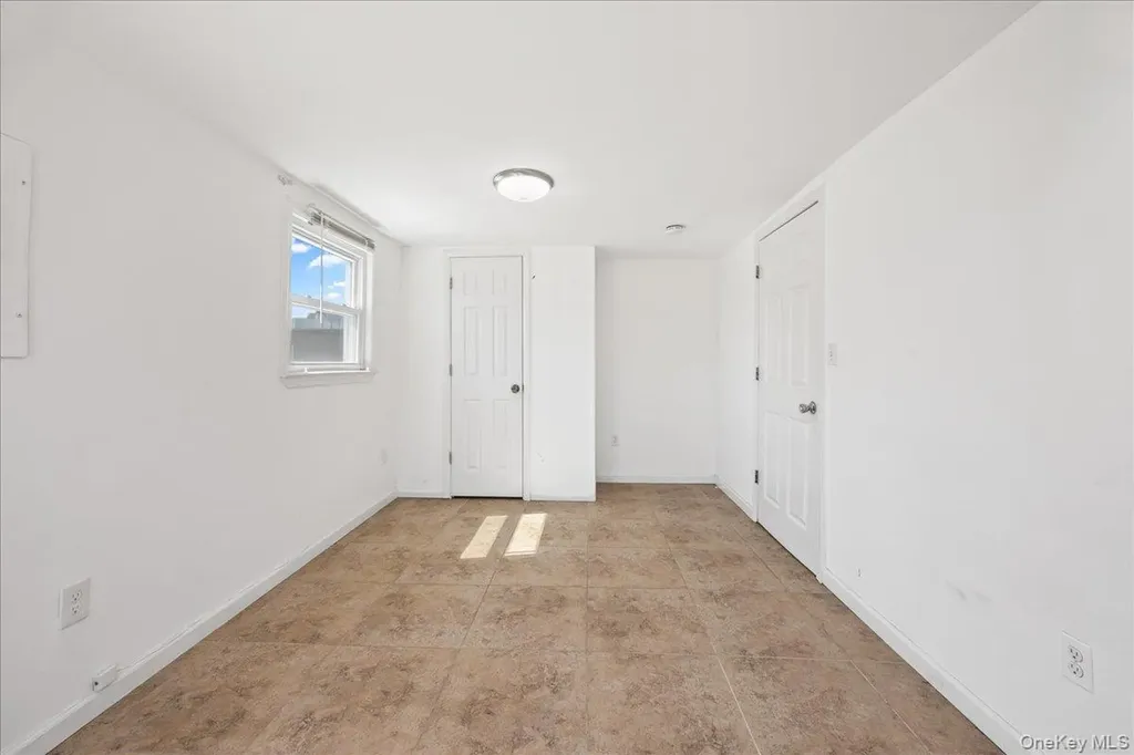 62 Westend Avenue Freeport NY 11520