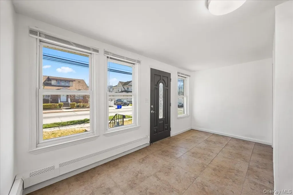 62 Westend Avenue Freeport NY 11520