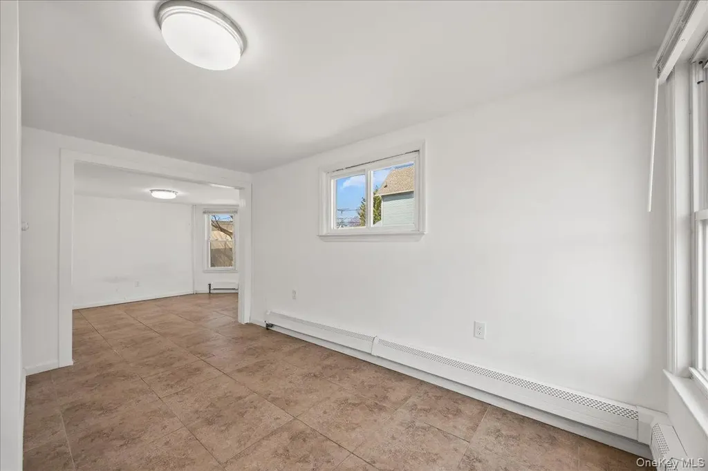 62 Westend Avenue Freeport NY 11520