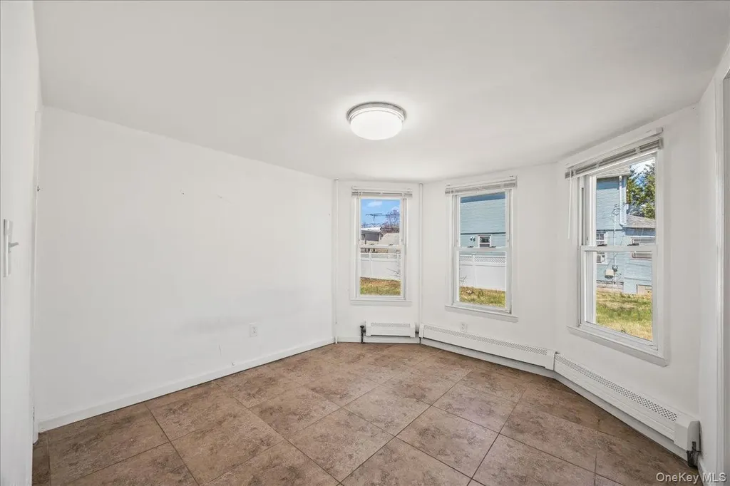 62 Westend Avenue Freeport NY 11520