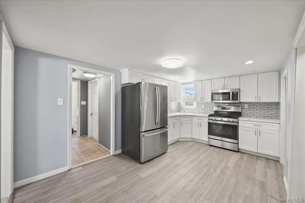62 Westend Avenue Freeport NY 11520
