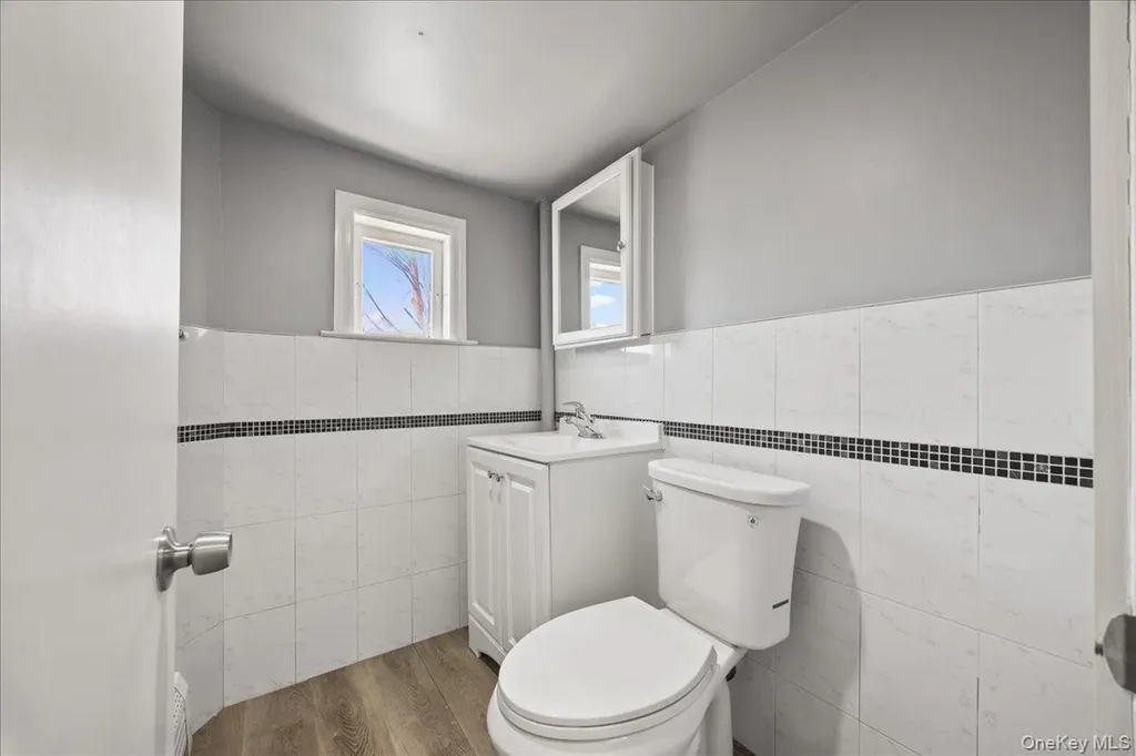62 Westend Avenue Freeport NY 11520