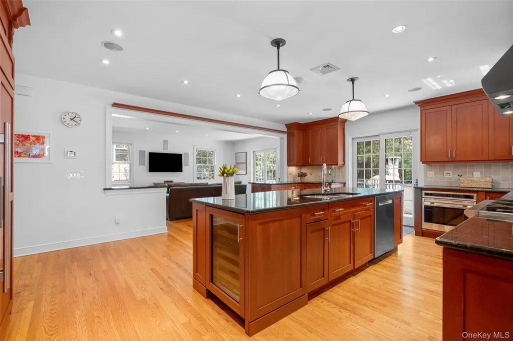 210 Cliff Avenue Pelham NY 10803
