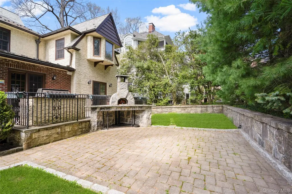 210 Cliff Avenue Pelham NY 10803