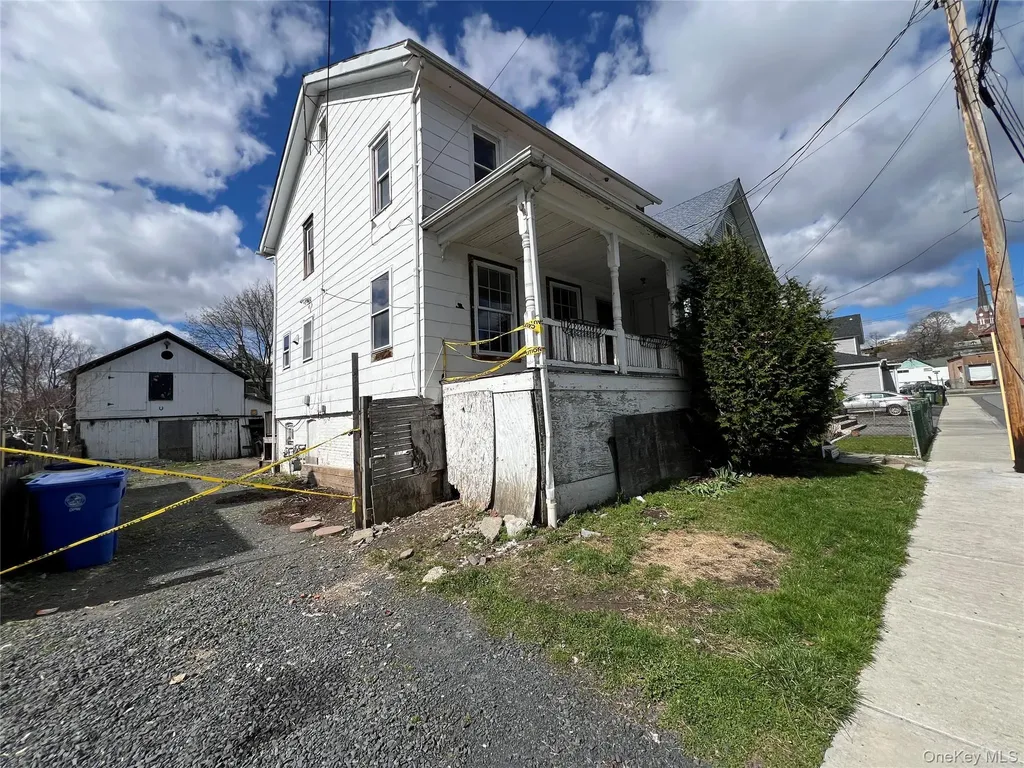8 Grant Street Middletown NY 10940