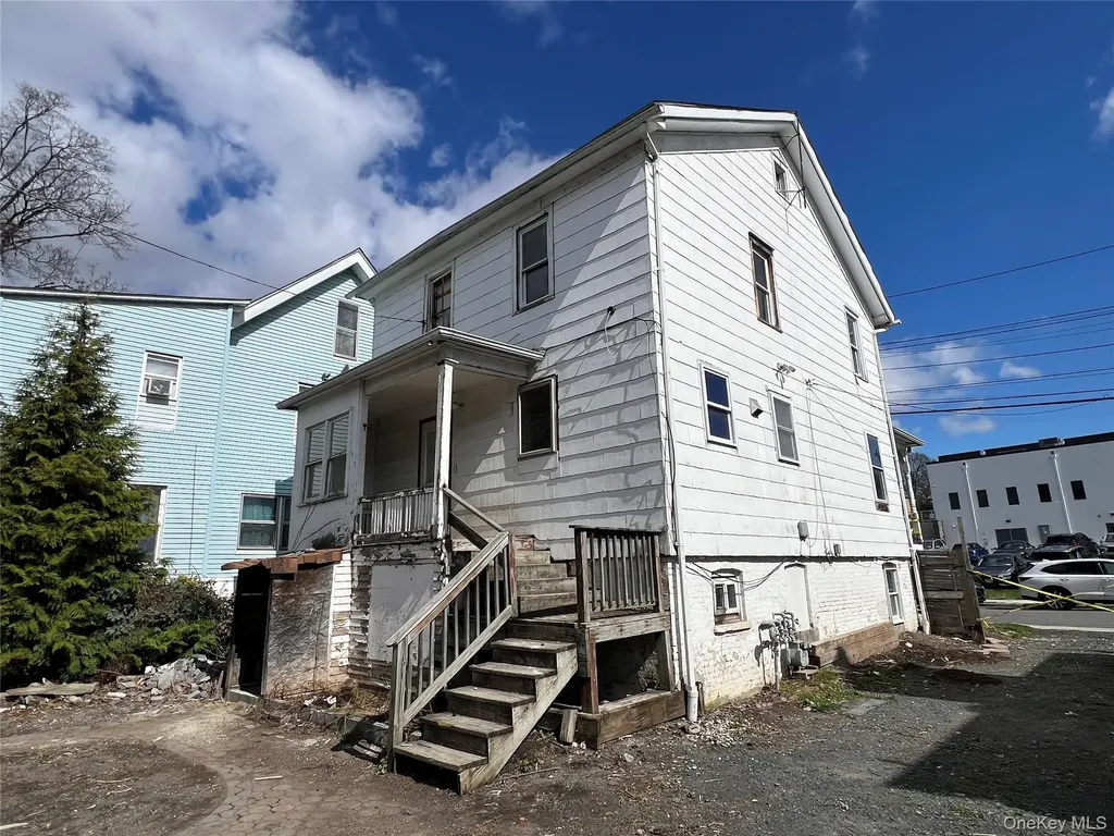 8 Grant Street Middletown NY 10940