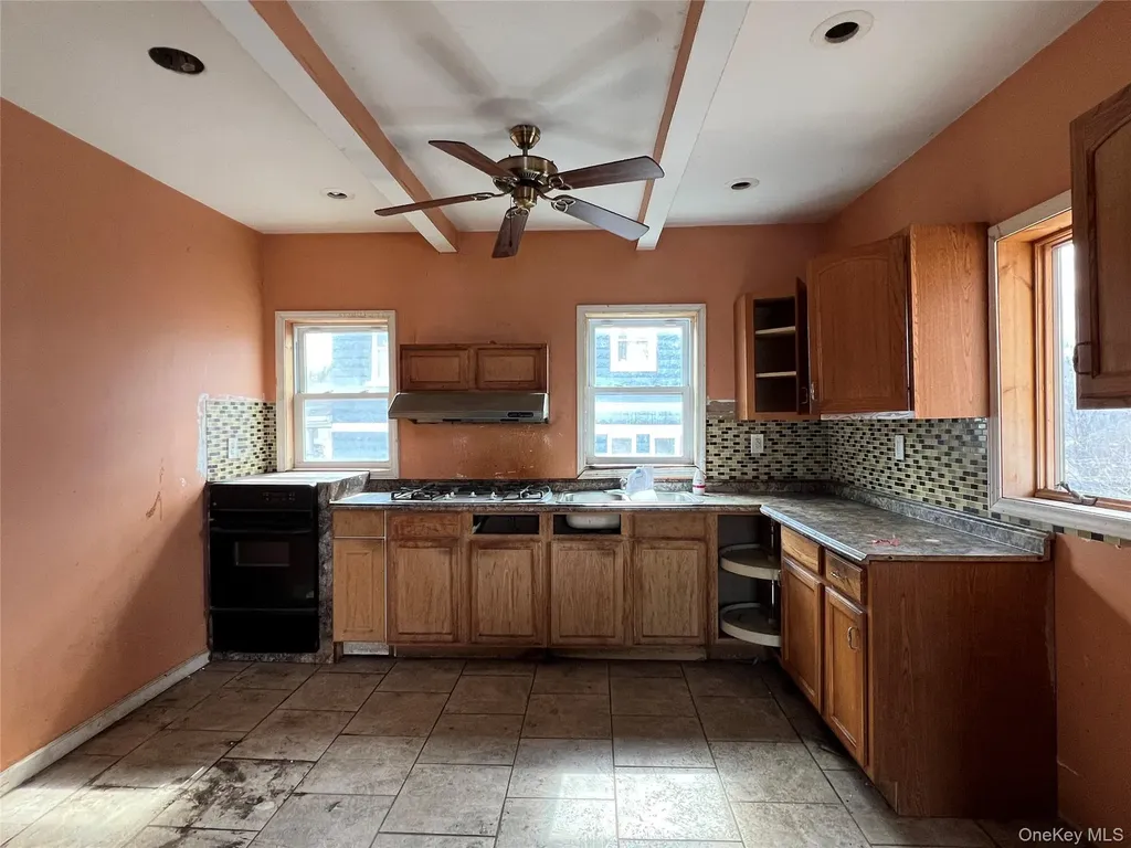 8 Grant Street Middletown NY 10940