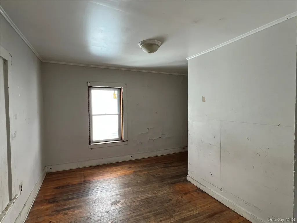 8 Grant Street Middletown NY 10940