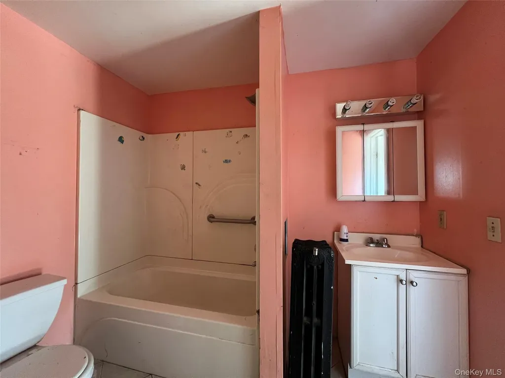 8 Grant Street Middletown NY 10940