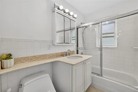 37 Fieldstone Drive Hartsdale NY 10530