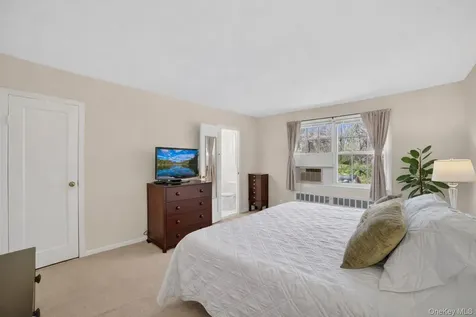 37 Fieldstone Drive Hartsdale NY 10530