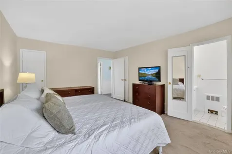 37 Fieldstone Drive Hartsdale NY 10530