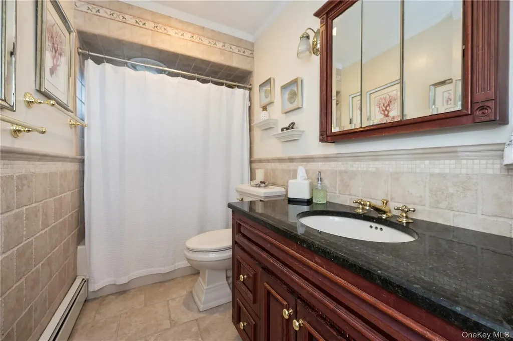 69 Harmon Street Long Beach NY 11561