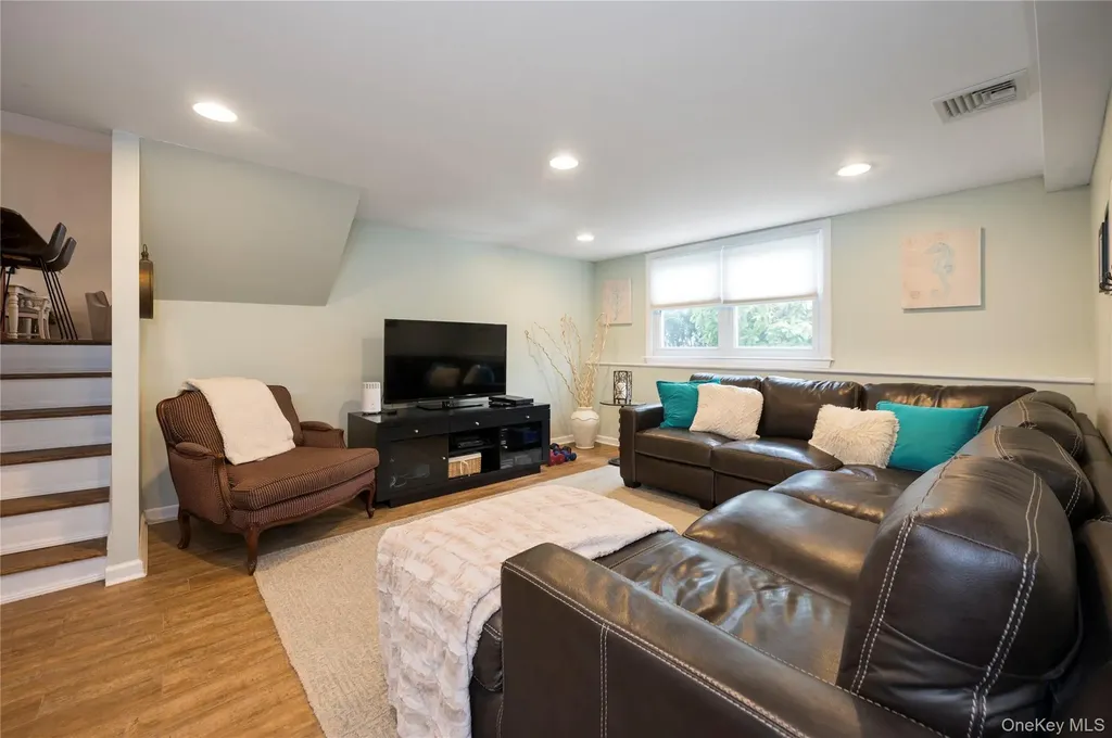 69 Harmon Street Long Beach NY 11561