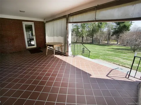 80 Eton Road Thornwood NY 10594