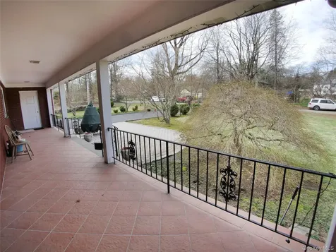 80 Eton Road Thornwood NY 10594