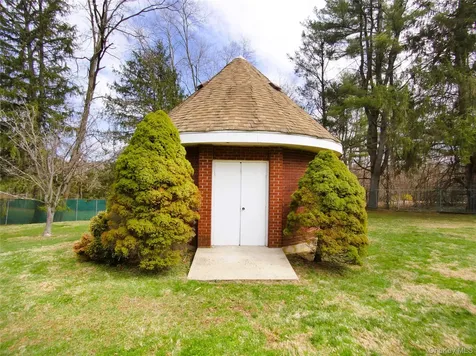 80 Eton Road Thornwood NY 10594