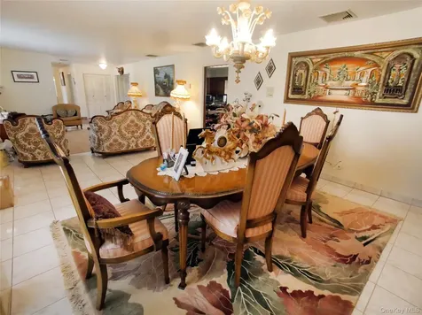 80 Eton Road Thornwood NY 10594