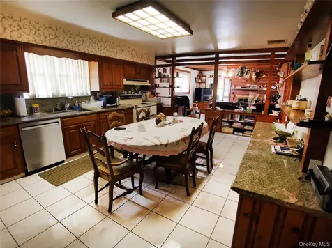 80 Eton Road Thornwood NY 10594