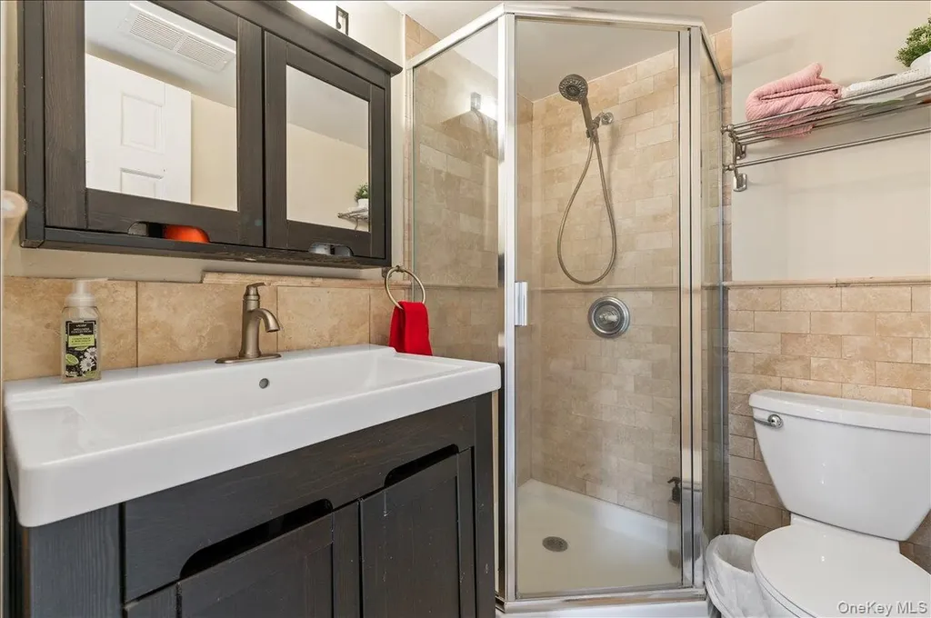 9 Delaware Avenue Jericho NY 11753