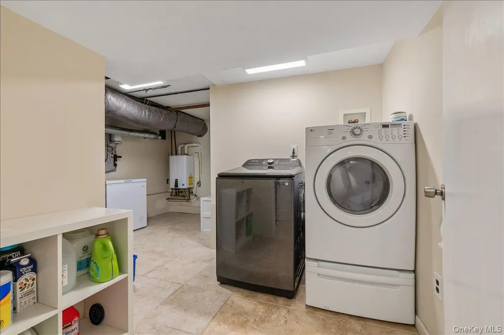 9 Delaware Avenue Jericho NY 11753
