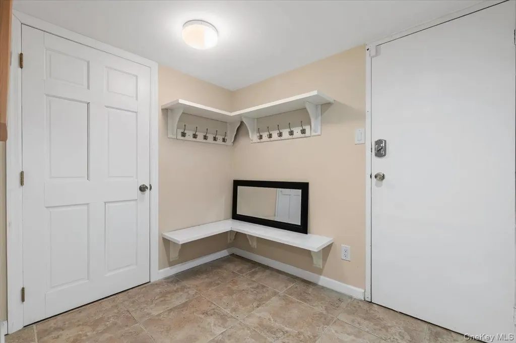 9 Delaware Avenue Jericho NY 11753