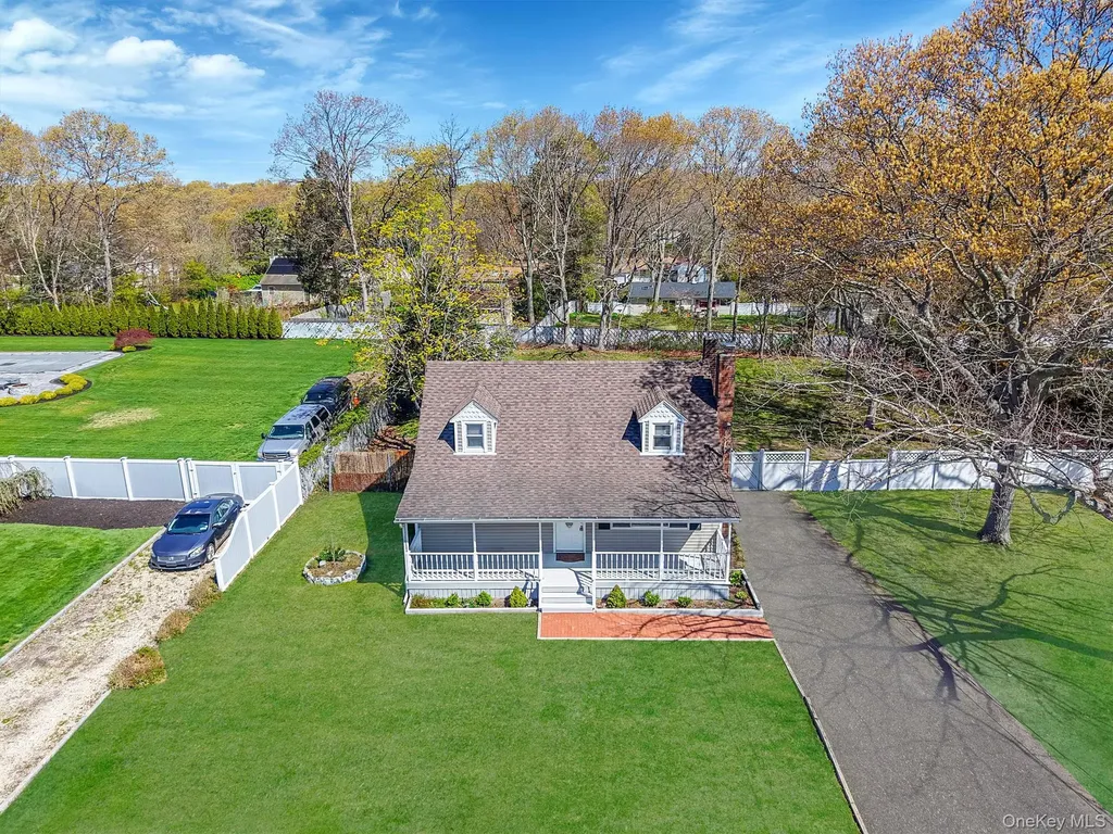 67 Pentmoor Drive Mastic NY 11950