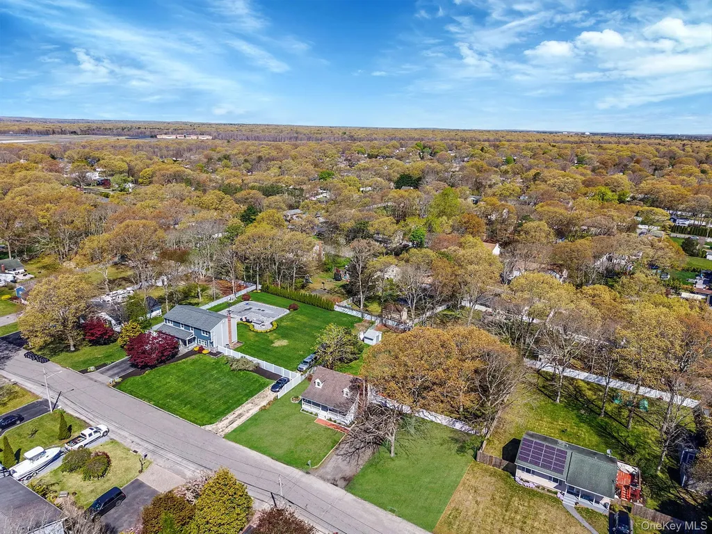 67 Pentmoor Drive Mastic NY 11950