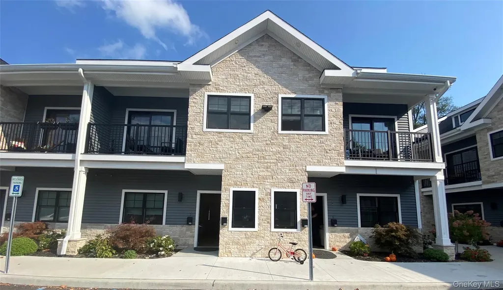 418 Atlantic Avenue Oceanside NY 11572