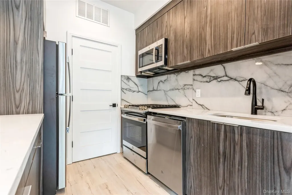 418 Atlantic Avenue Oceanside NY 11572