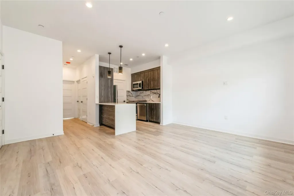 418 Atlantic Avenue Oceanside NY 11572