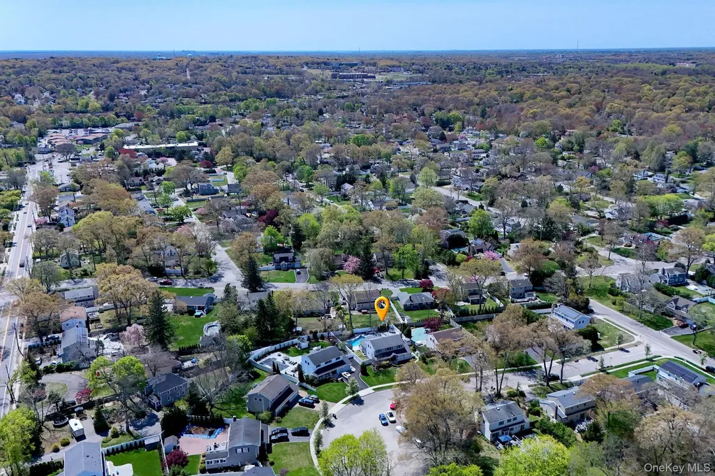8 Whisper Lane Smithtown NY 11787