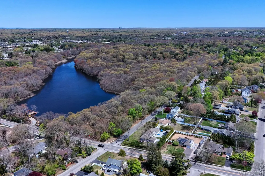 8 Whisper Lane Smithtown NY 11787